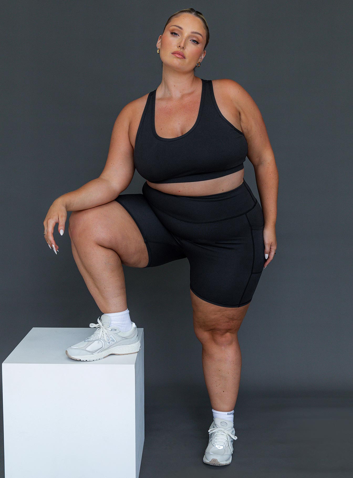 Conquer activewear shorts black curve