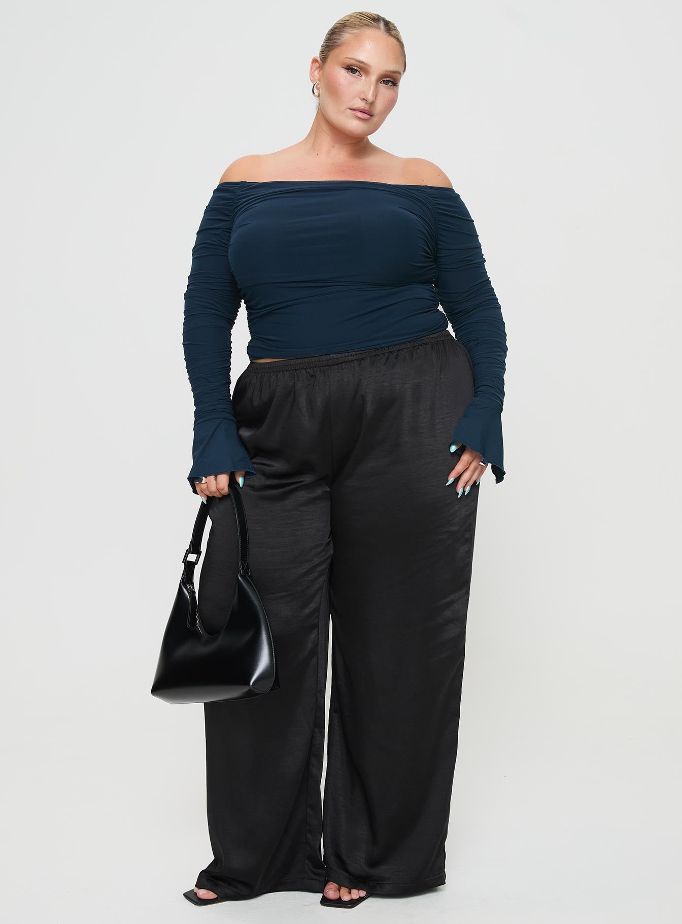 Moreno off the shoulder top navy curve