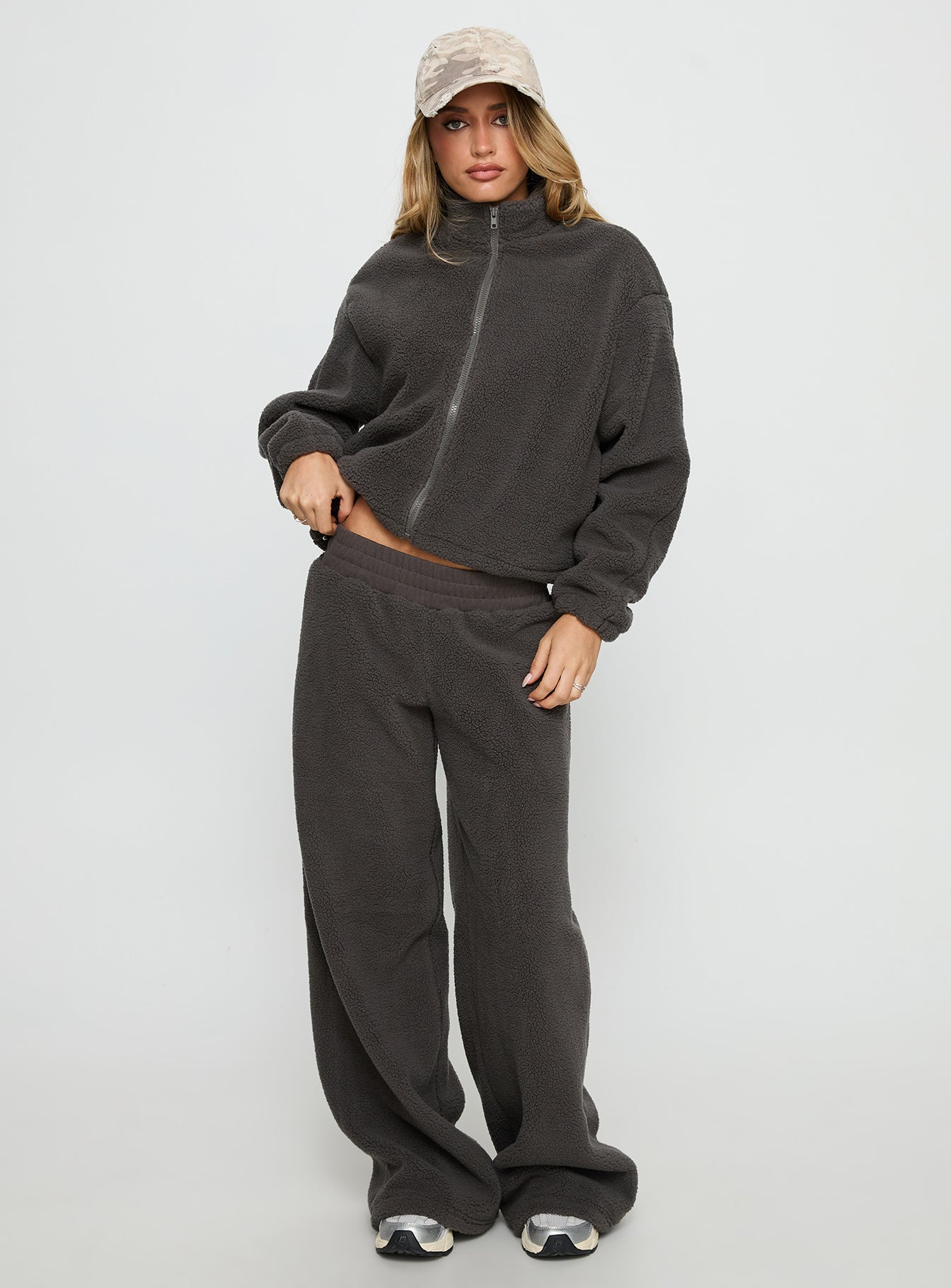 Siberia Fleece Track Pant Charcoal | Princess Polly