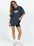 Oversized tee Graphic print Drop shoulder  Good stretch Unlined 