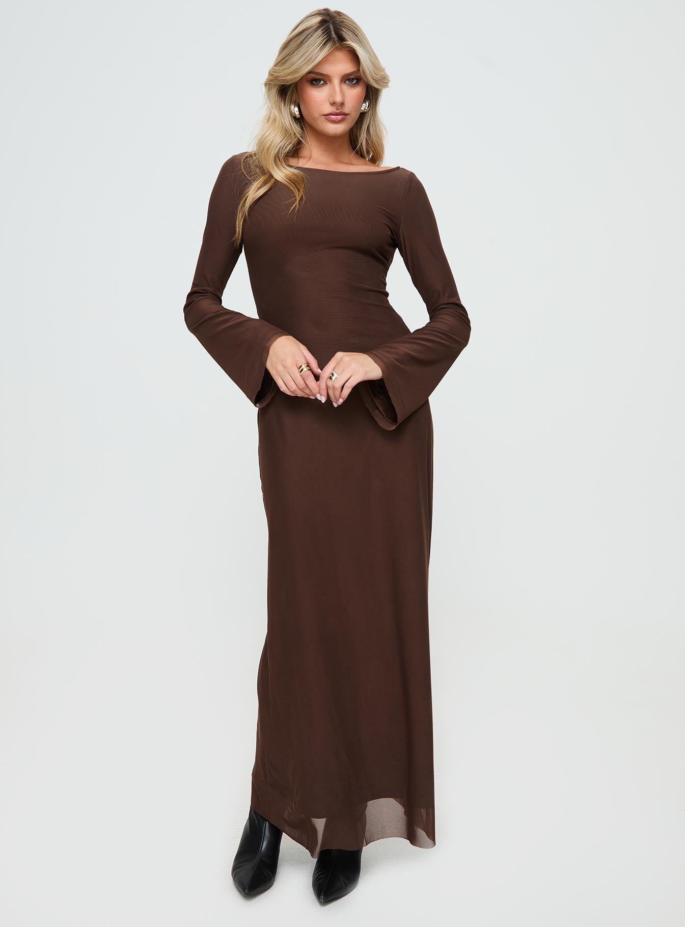 Talia flutter hotsell sleeve maxi dress