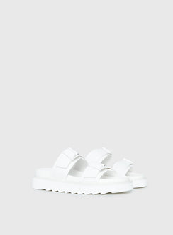 Ma Belle Sandals All White