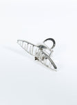 Chrome hair clip Claw clip style, heart pendant, lightweight