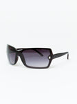 Sunglasses Oversized design Moulded nose bridge Smoke tinted lenses Lightweight