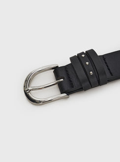 Faux leather belt Silver-toned hardware, buckle fastening
