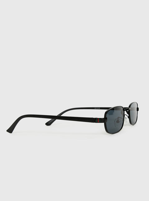Tillie Metal Frame Oval Sunglasses Black