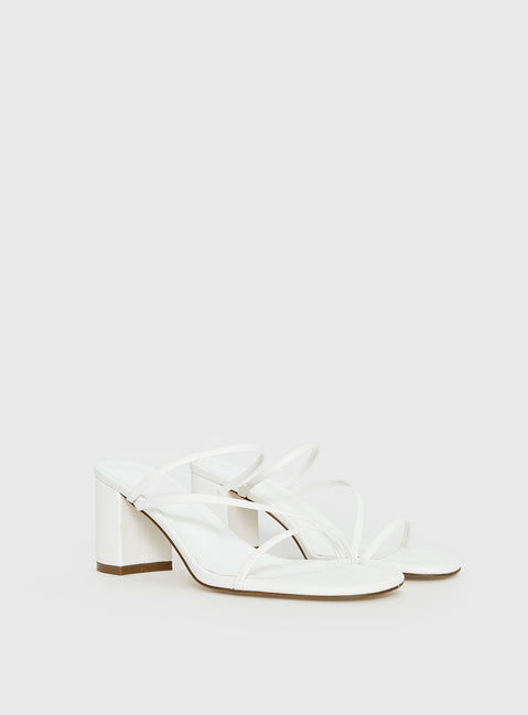 Billini Yazmin Heels White