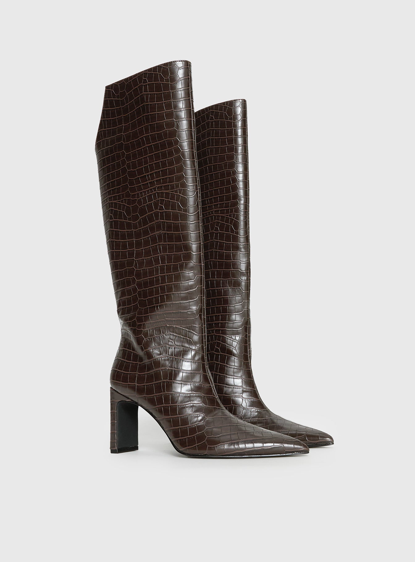 Good Judgement Knee High Boots Chocolate