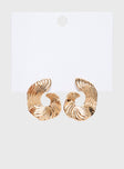 Moving On Earrings Gold