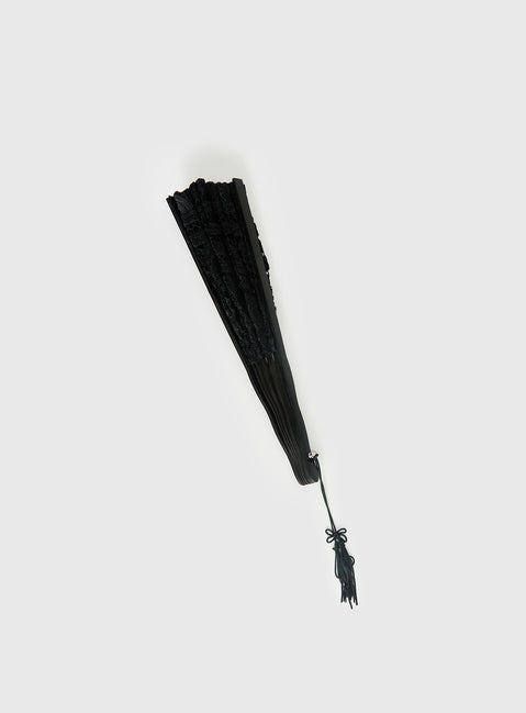 Bossa Nova Lace Fan Black