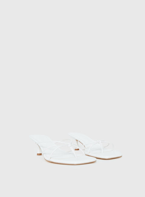 Avedon Heels White
