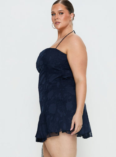 Curve Dresses | Princess Polly