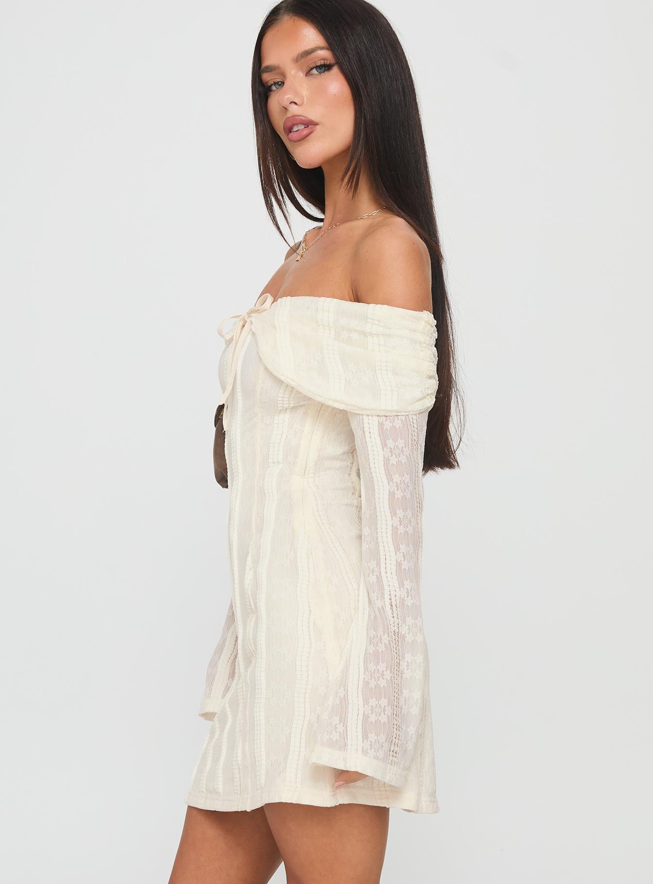 Colettie Long Sleeve Mini Dress Cream