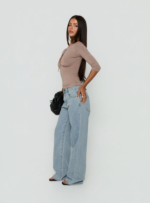 Yemina Keyhole 3/4 Sleeve Top Mushroom