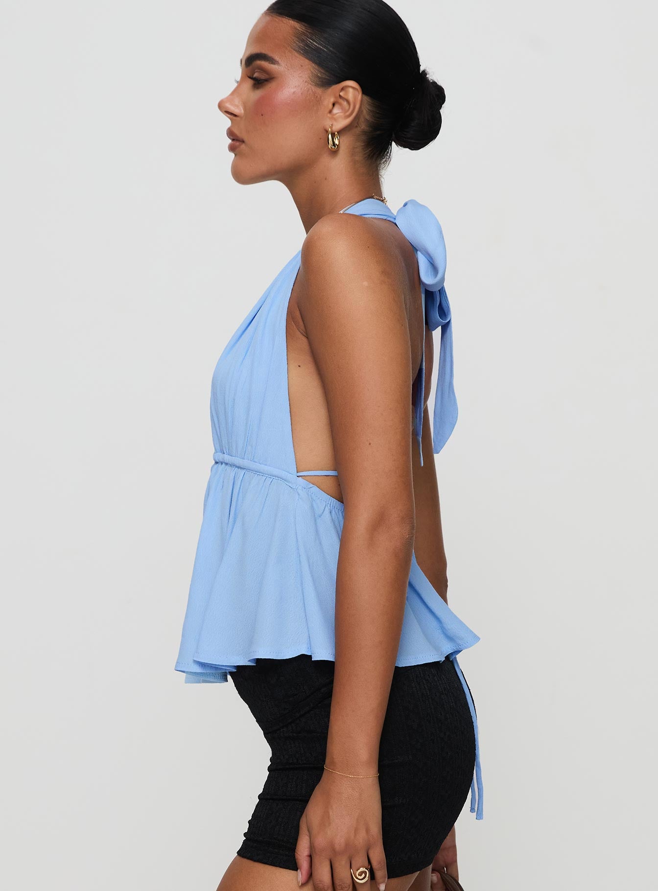 トップス theredthread shirred frill halter tops theredthread shirred frill halter tops - メルカリ