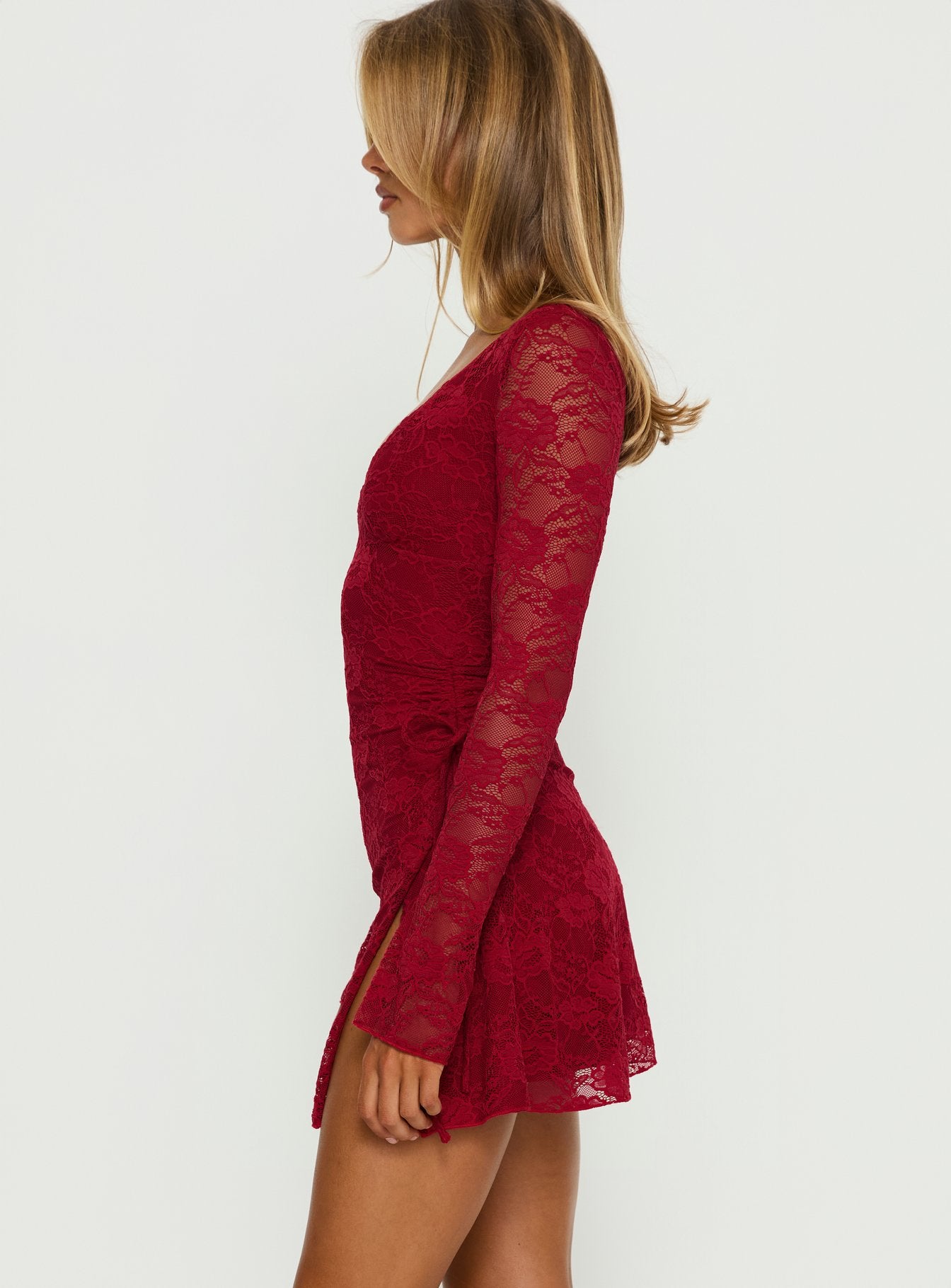 Princess Polly Women's Airaella Long Sleeve Lace Minidress - Red - Mini dresses Princess Polly Women's Airaella Long Sleeve Lace Minidress - Red - Mini dresses