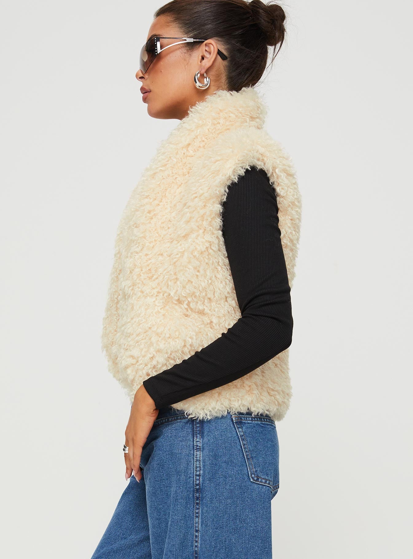 Mamba Shearling Vest Cream
