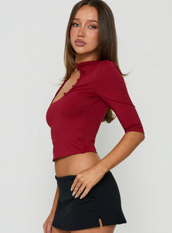 Marcelia 3/4 Sleeve Keyhole Top Red