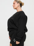 Graphic print sweatshirt Crew neckline, drop shoulder