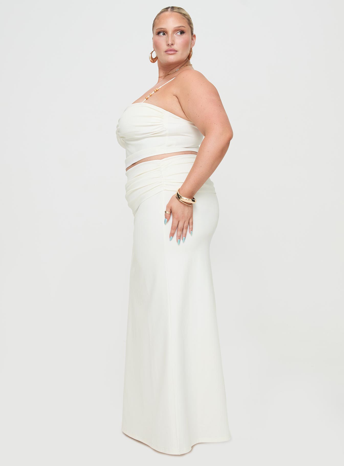 Cream two piece set Crop top,&nbsp;elasticated shoulder straps, pinched bust, beaded detail