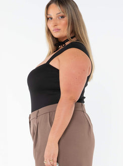 side view of model wearing Princess Polly Halia Bodysuit Black Curve Sleeveless Scoop Neck 