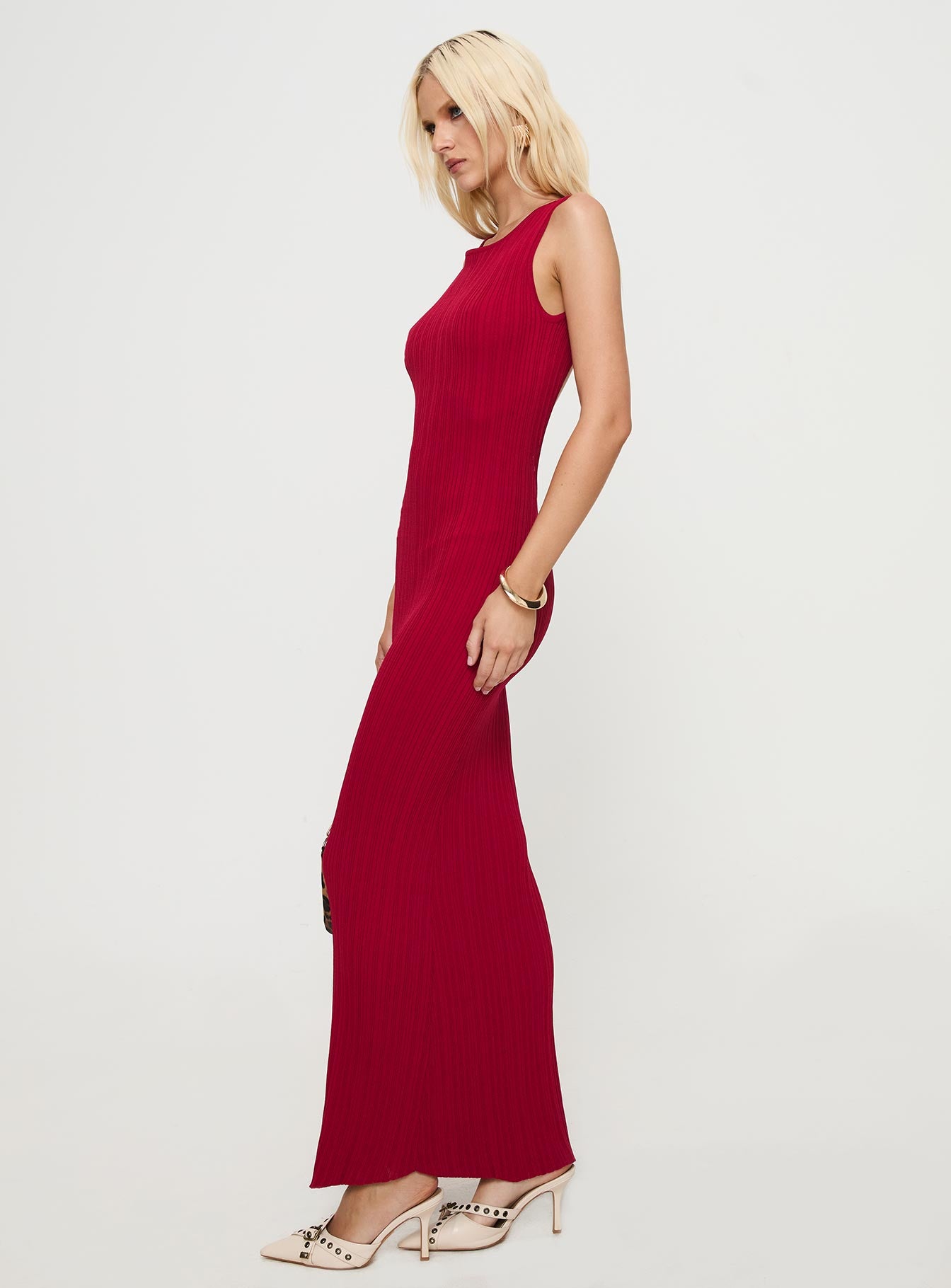 side view of model wearing Princess Polly Mayok Maxi Dress Burgundy Scoop Neck 