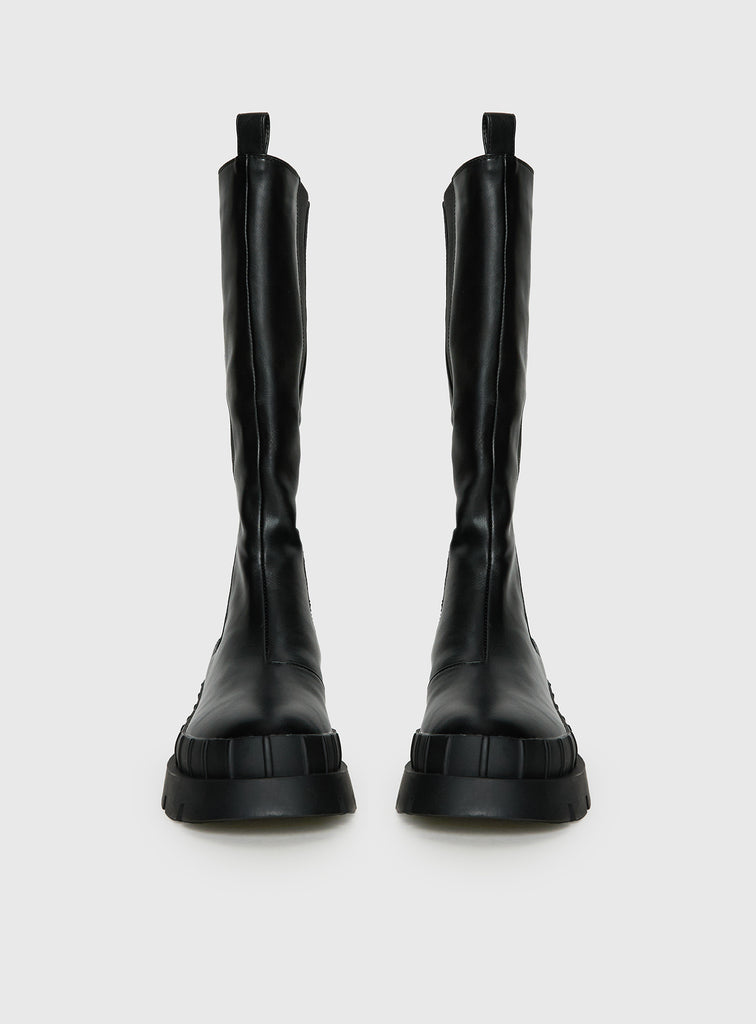 Douglas
Boots
Black