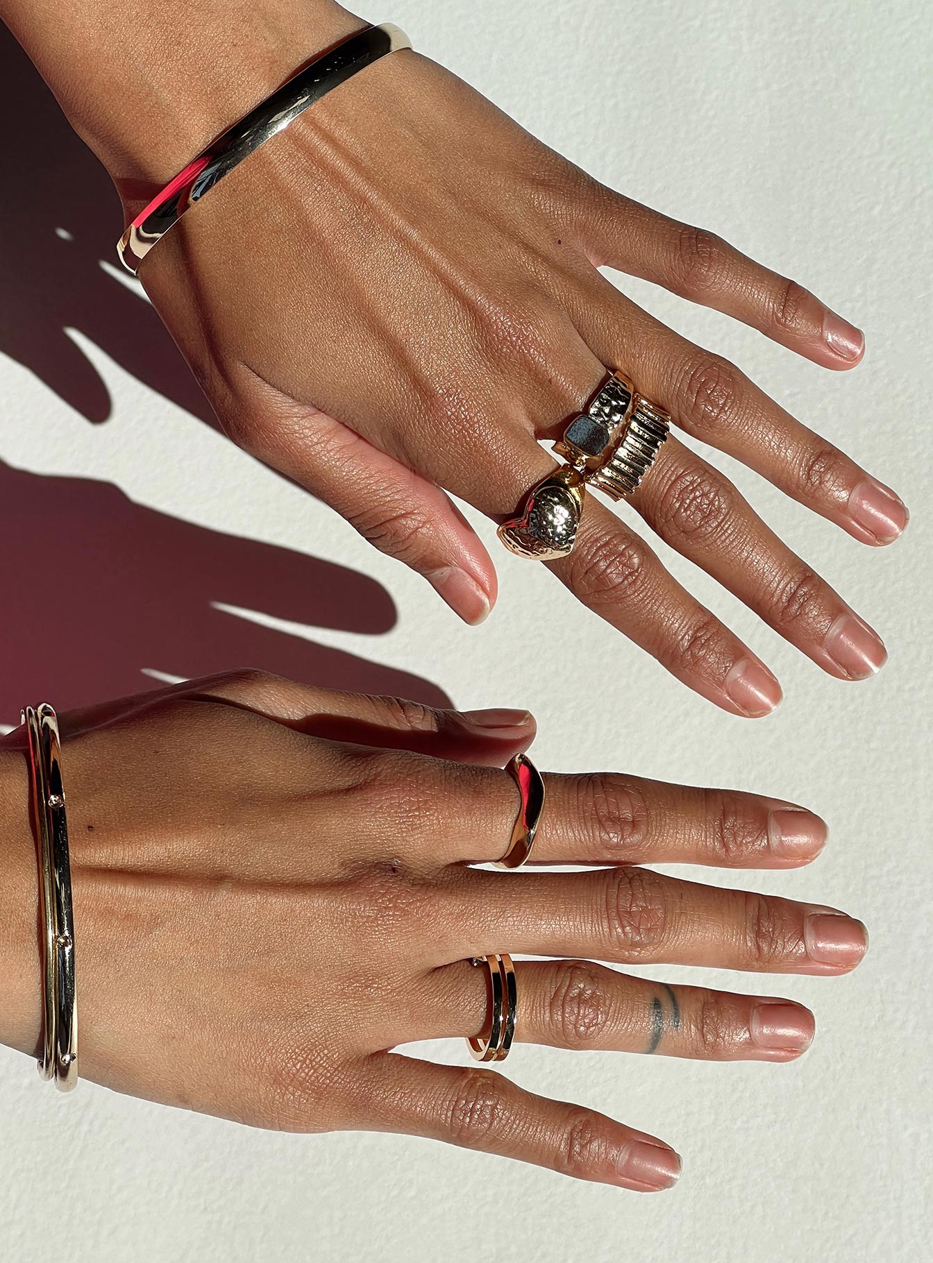 Rings Gold toned Pack of five Lightweight