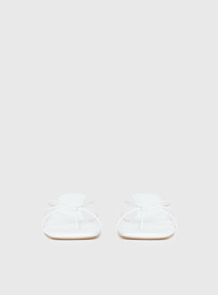 Avedon Heels White