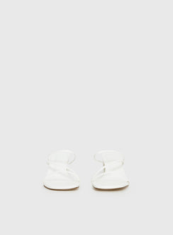 Billini Yazmin Heels White