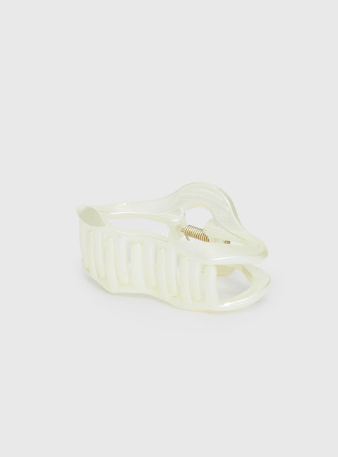 Take It Off Hair Clip Pearl