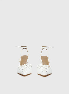 Nilah Pointed Toe Heels White