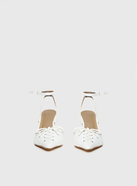 Nilah Pointed Toe Heels White