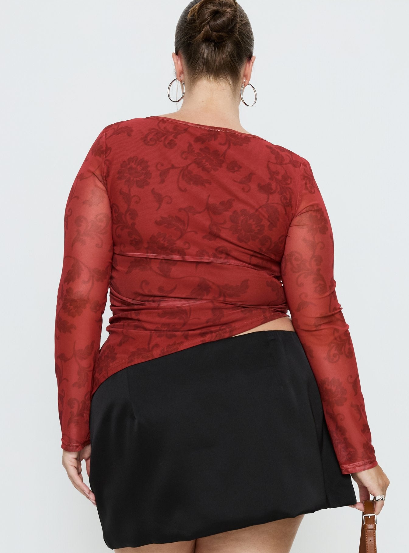 People Watching Long Sleeve Top Red Floral Curve