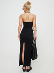 Maxi dress Slim fitting, fixed halter strap, ribbed material, split at back Good stretch, unlined