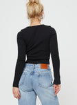 Long sleeve top  Slim fit, scooped neckline, ribbed material Good stretch. unlined
