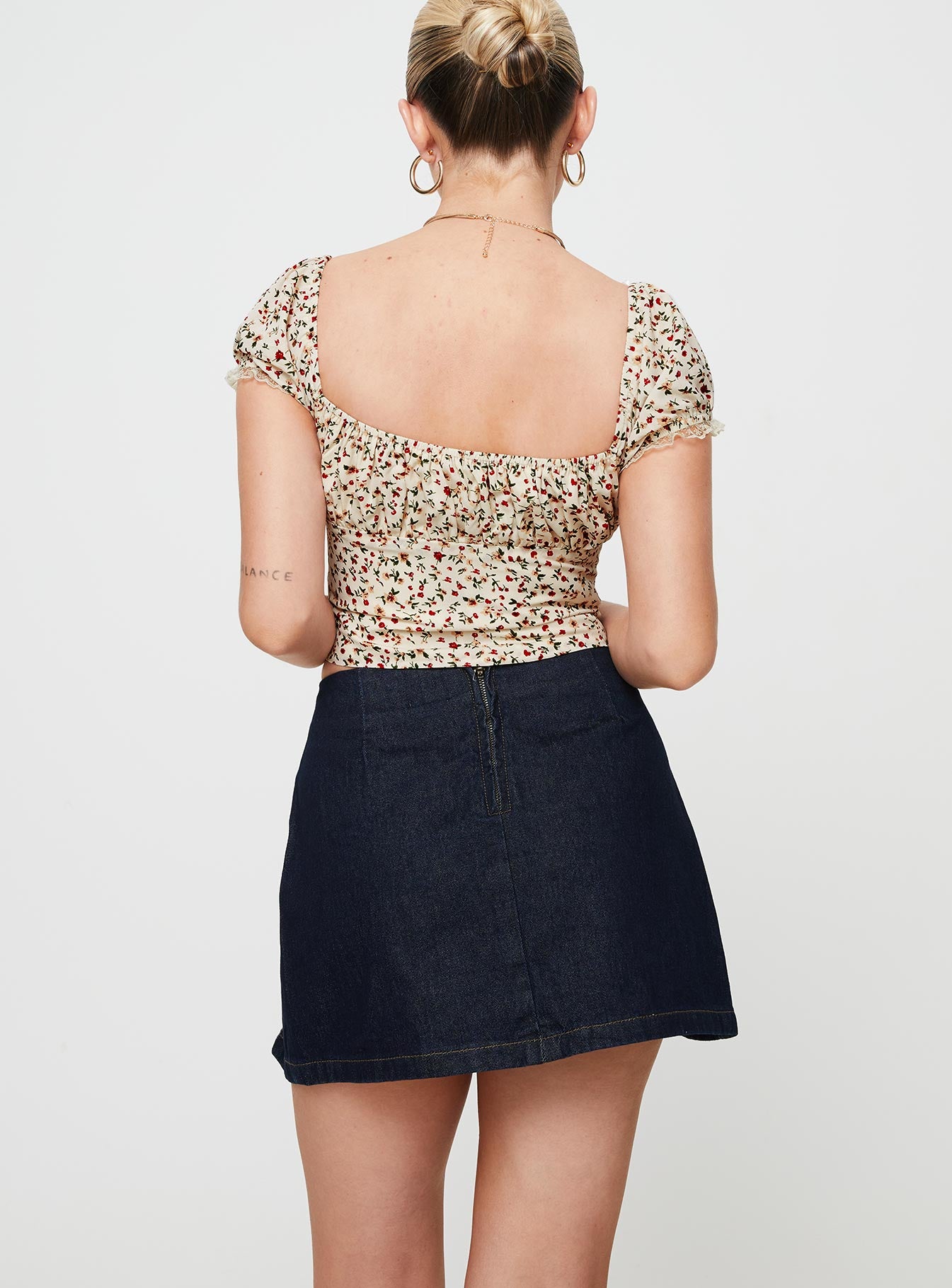 product Princess Polly Short Sleeves Square Neck  Karian Top Floral