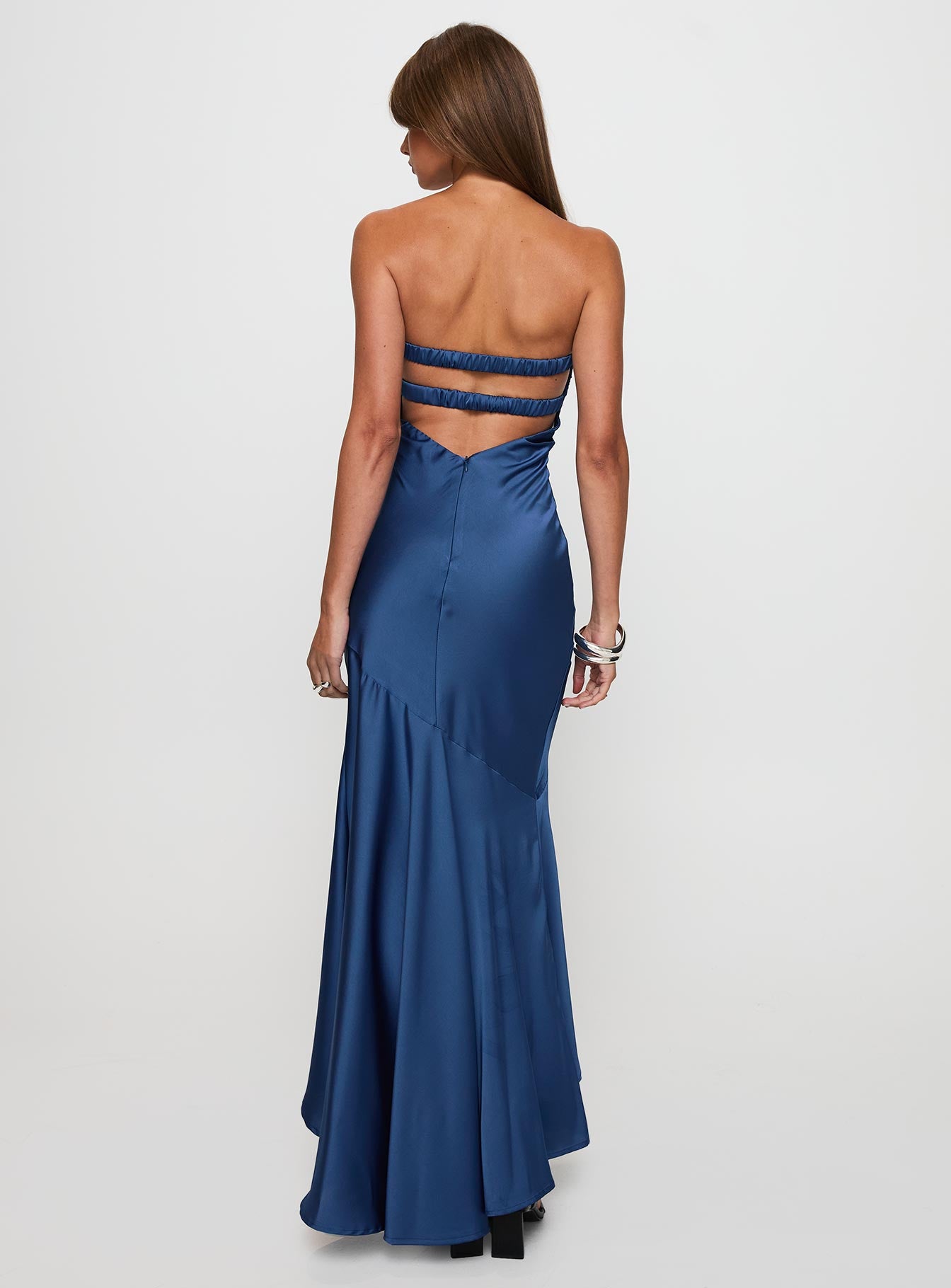 back view of model wearing Princess Polly Stand A Chance Twist Detail Maxi Dress Navy Sweetheart Neckline 