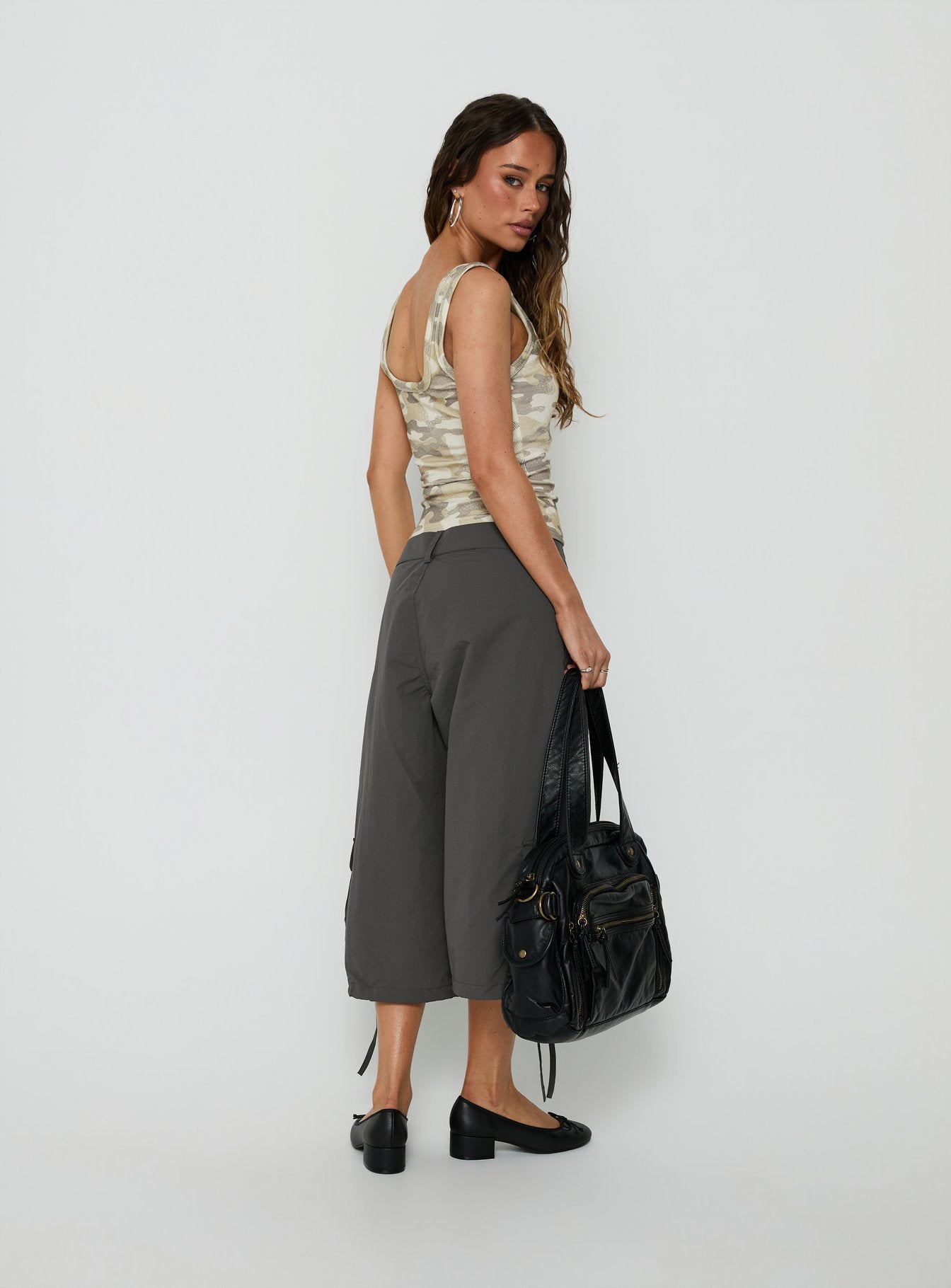 Relaxer 3/4 Cargo Pants Charcoal