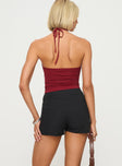 Black shorts High&nbsp;rise fit,&nbsp;twin hip pockets, invisible zip fastening