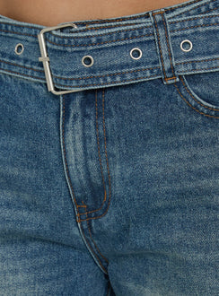 Detailed view of Charlotta Low Rise Super Baggy Jeans Mid Blue womens-jeans with belt Princess Polly