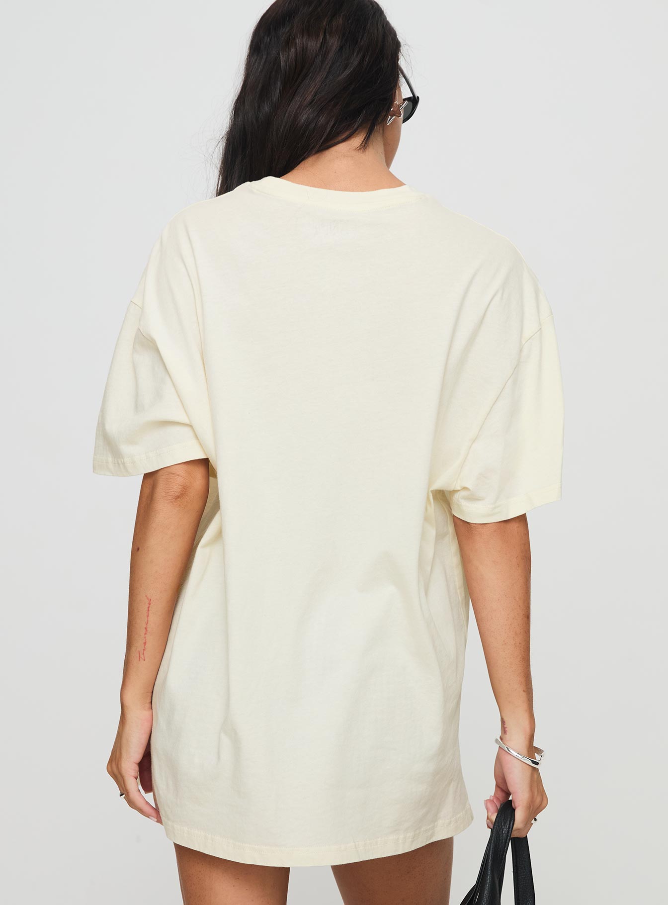 back view of model wearing Princess Polly Snoopy Championship Oversized Tee White Half Sleeves Crew Neck 