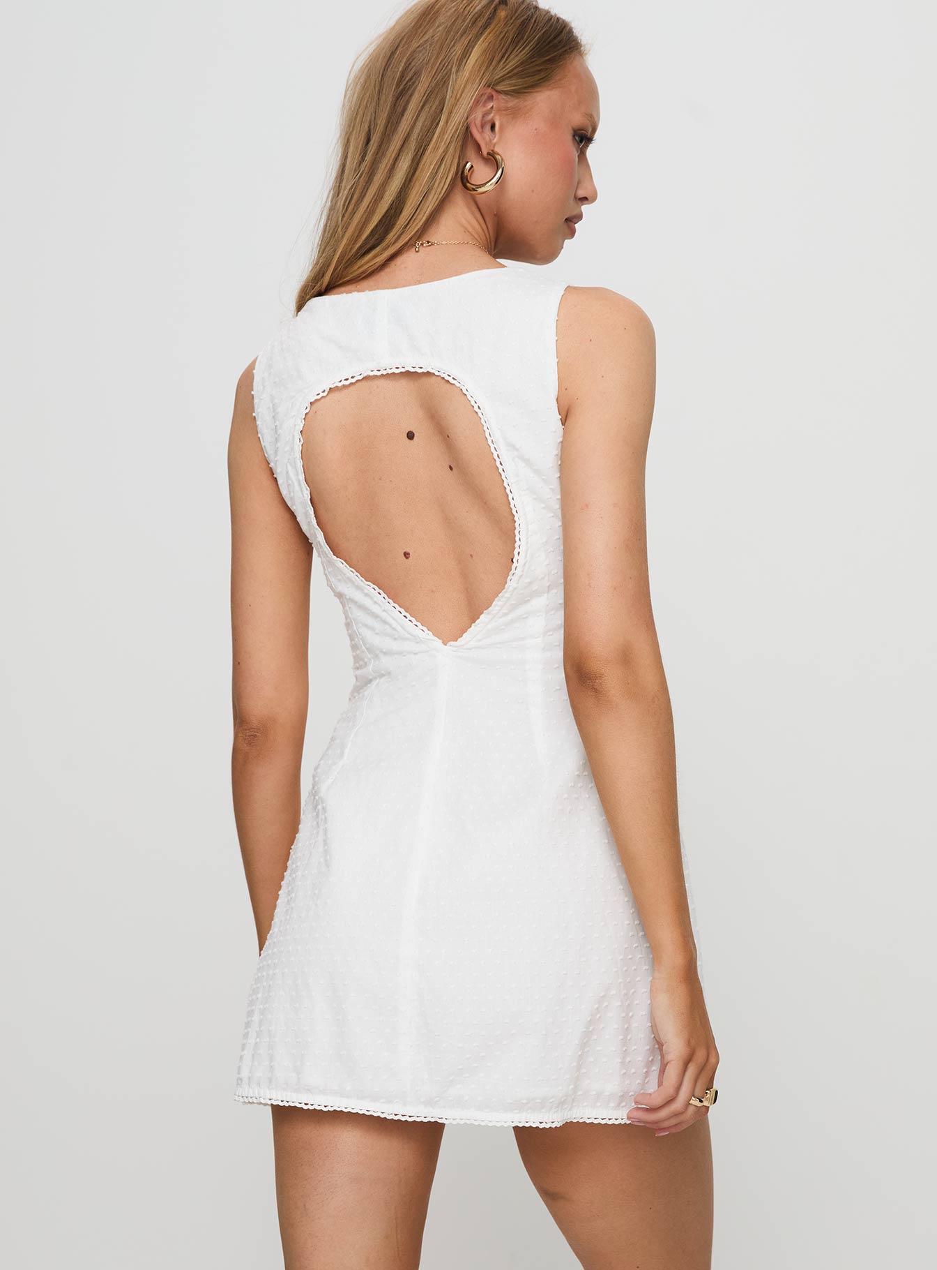 Susanne Keyhole Shift Mini Dress White | Princess Polly Susanne Keyhole Shift Mini Dress White | Princess Polly
