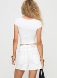 White denim shorts belt looped waist, contrast stitching, five&nbsp;pocket design, zip &amp; button fastening