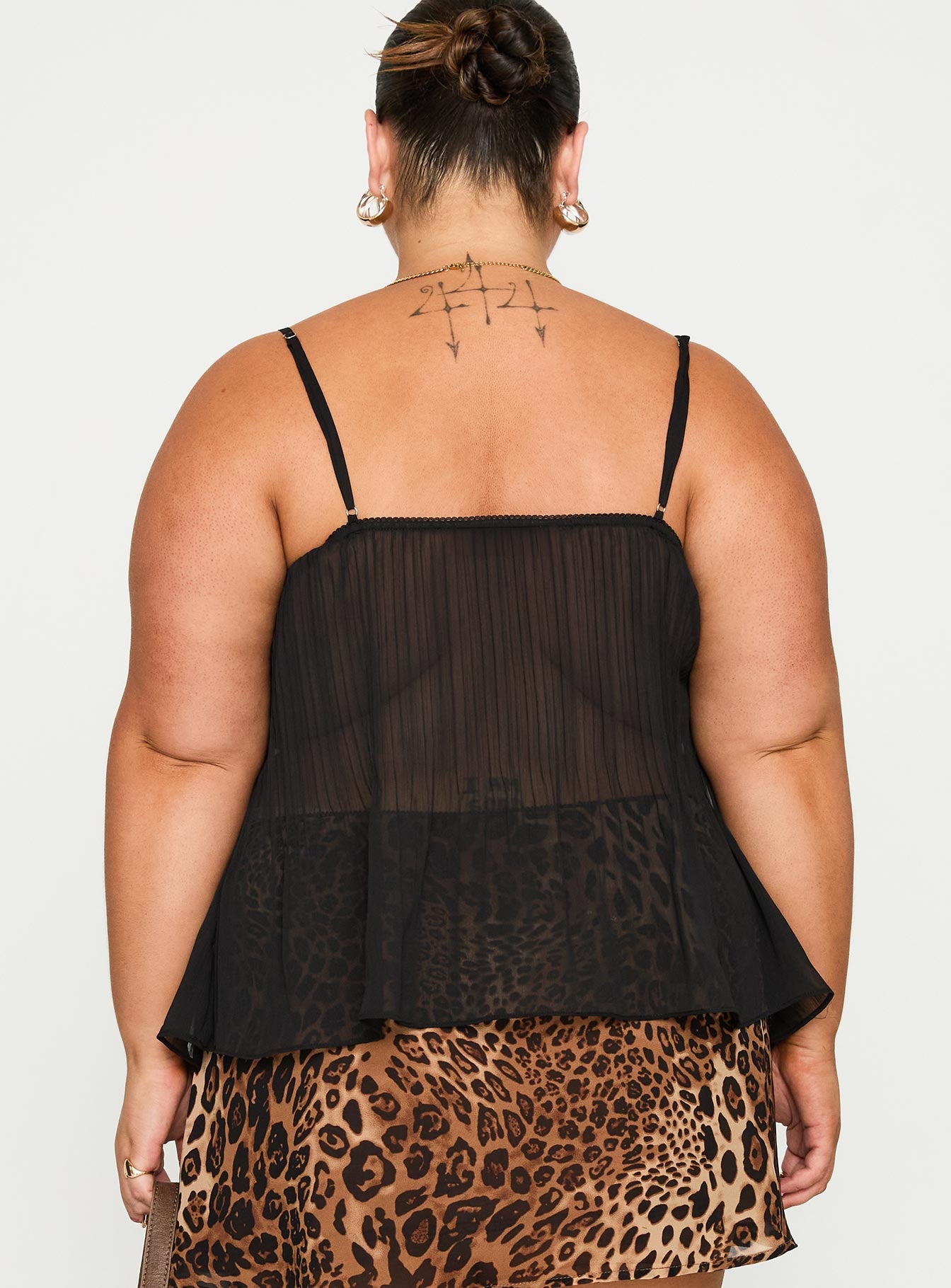 back view of model wearing Princess Polly Zami Pleat Top Black Curve Sleeveless Plunger 