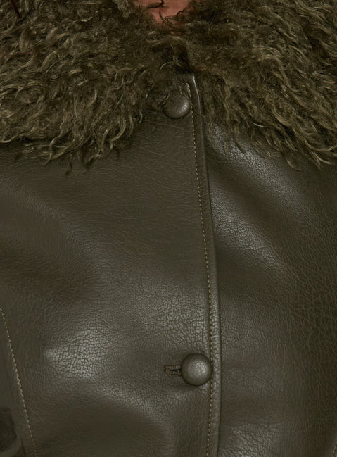 Zevvy Faux Fur Collared Jacket Green