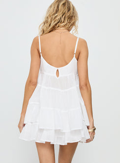 Rays Of Light Tiered Set White