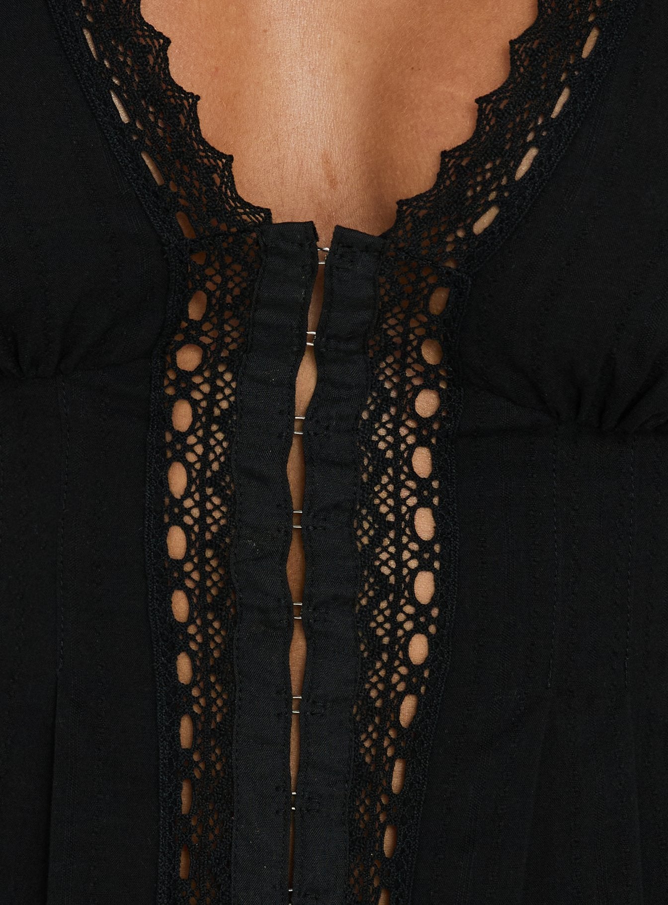 Zaylenna Lace Pleated Top Black