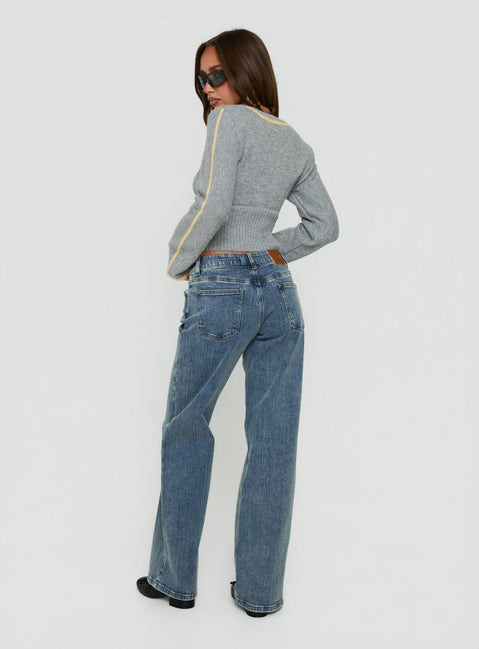 Ellanor Low Rise Ringspun Straight Leg Jean Mid Blue Wash
