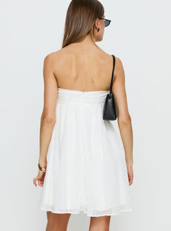 Kaimilla Strapless Sweetheart Mini Dress White